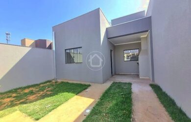 Imagem 1: Casa com 2 Dormitorios Sendo 1 Suíte