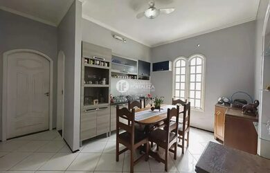 Imagem 11: Imóvel para Venda Possui 246 Metros Quadrados com 3 Quartos em Bosque - Rio Branco - Ac