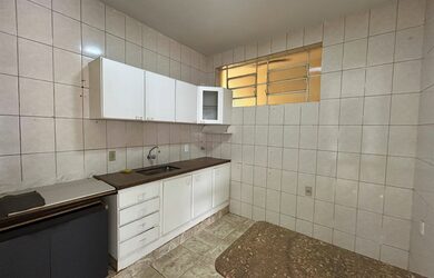 Imagem 2: Apartamento Espaçoso no Centro de Patos de Minas - 3 Quartos, Suíte e 2 Banheiros