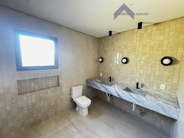 Imagem 9: Casa com 4 Suítes na Vila Petrópolis