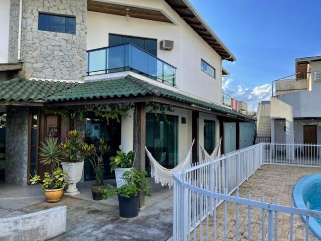 Imagem 2: Casa 5 dormitórios com piscina centro de Balneário Camboriú
