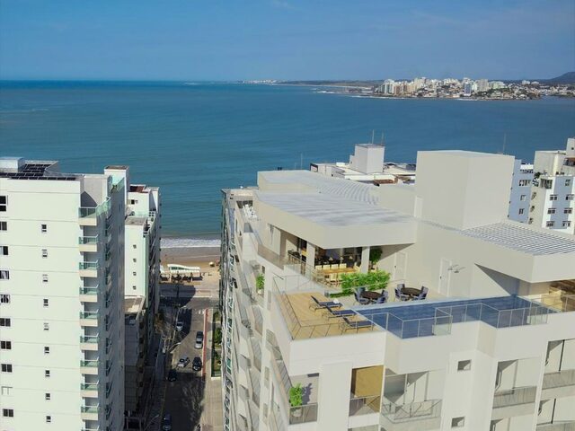 Imagem: O apartamento possui 3 Dormitórios, 3 Suítes, 4