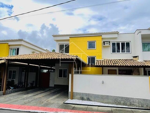Imagem: A casa em condomínio possui 4 Dormitórios, 1 Suíte, 3