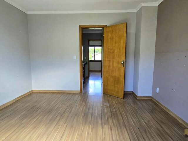 Imagem 14: Casa Geminada à venda em Canela, Vila Boeira
