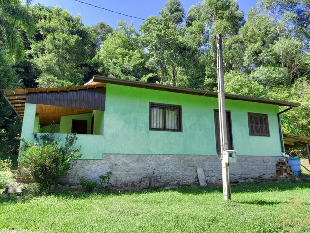 Imagem: Lindo Sitio à venda em Linha Brasil a 4