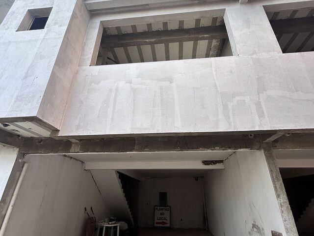 Imagem: A casa em condomínio possui 3 Dormitórios, 1 Suíte, 2