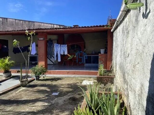Imagem 2: CASA ESPAÇOSA À VENDA EM NEÓPOLIS | 3 QUARTOS | TERRENO AMPLO