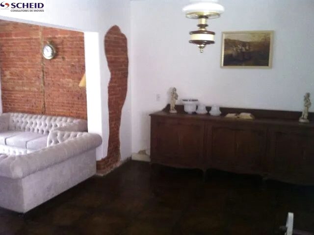 Imagem 1: Imóvel em Rua Movimentada Residencial e Comercial