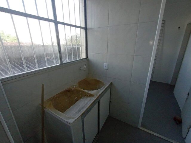 Imagem 6: Apartamento com 3 Quartos (1 Suíte), Sala Ampla, Dce, Wc, Área de Serviço, 1 Vaga