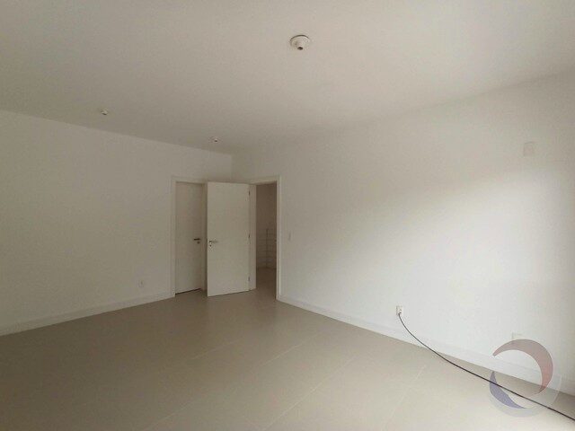 Imagem 8: Florianópolis - Casa Padrão - Sambaqui