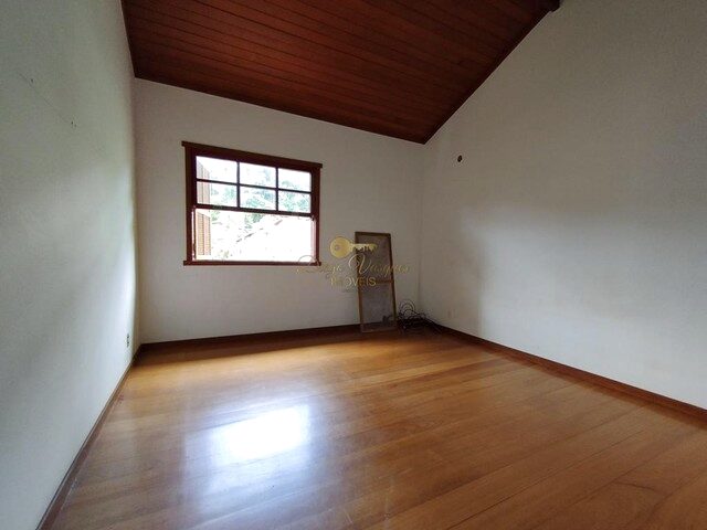 Imagem 15: Casa para Locação em Teresópolis, Golfe, 4 Dormitórios, 2 Suítes, 3 Banheiros, 2
