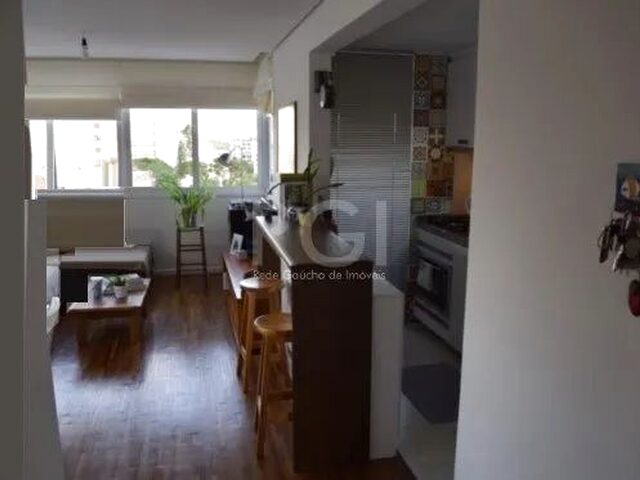 Imagem 12: Apartamento para Venda - 67.97M², 3 Dormitórios, Sendo 1 Suites, 2 Vagas - Petrópolis
