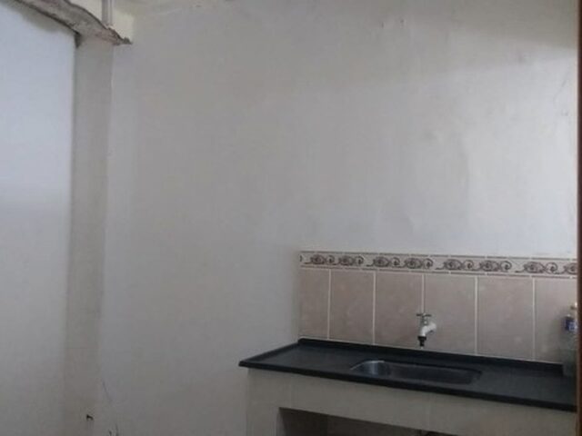 Imagem 4: Vendo Ótima Casa de 01 Quarto no Centro de Nilópolis