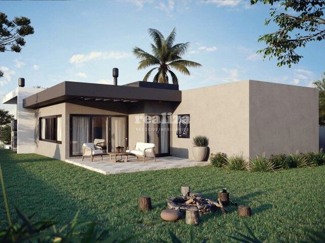Imagem 3: Casa com 3 Suites Nova em Bairro Residencial