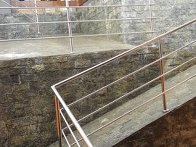 Imagem 8: Vendo Casa de 3 Quartos com Suíte em Igarapé Mg . Casa com Excelente Acabamento