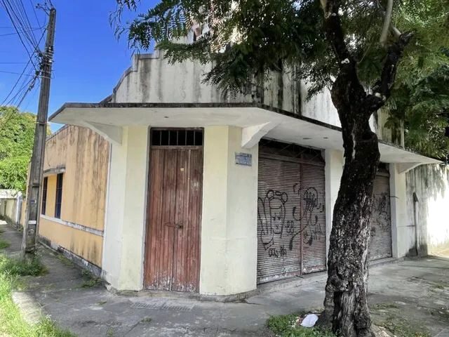 Imagem 3: Casa 4 Dormitórios - Bairro Tamarineira