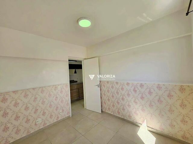Imagem 3: Apartamento com 2 Dormitórios À Venda, 52 M² por R$ 350.000,00 - Condomínio Edifício