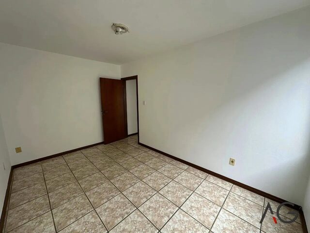 Imagem 10: Apartamento para Aluguel Possui 60 M² com 2 Quartos em Abraão - Florianópolis - Sc