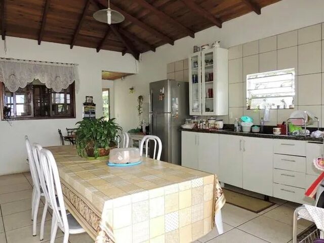 Imagem 7: Casa com 8 Dormitórios À Venda, 175 M² por R$ 750.000,00 - Campeche - Florianópolis/Sc