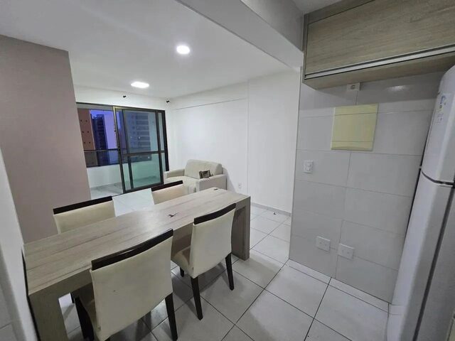 Imagem 2: Excelente Apartamento 2/4 com Dependência de Empregada , no Parque Bela Vista!