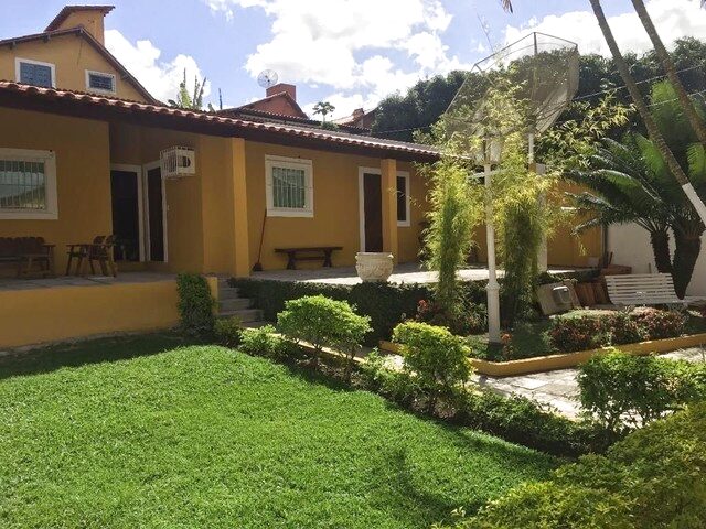 Imagem: A casa possui 5 Dormitórios, 7 Suítes, 5 Banheiros,