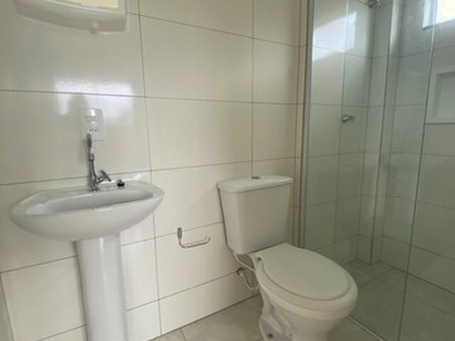 Imagem 14: Apartamento para Aluguel Possui 83 Metros Quadrados com 3 Quartos em Itinga - Araquari - S