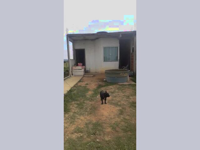 Imagem: A casa possui 1 Dormitório, 1 Banheiro, 1 Vaga na garagem,