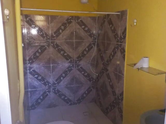 Imagem 2: Kitinete, Sem Divisória (30M²), em Araças