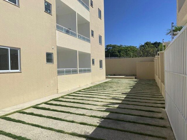 Imagem 4: Apartamento com 3 Dormitórios À Venda, 68 M² por R$ 130.000,00 - Barroso - Fortaleza/Ce