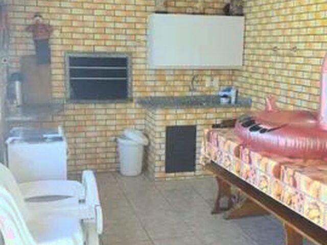 Imagem 4: Casa para Venda em Imaruí, Centro, 5 Dormitórios, 1 Suíte, 4 Banheiros, 4 Vagas