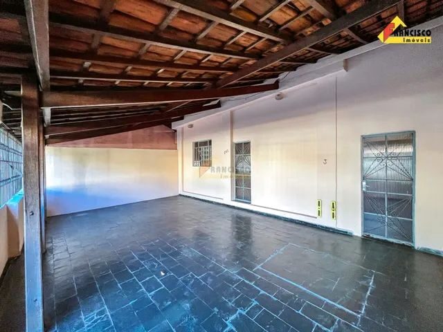 Imagem 16: Casa para Aluguel, 3 Quartos, 2 Vagas, Esplanada - Divinópolis/Mg