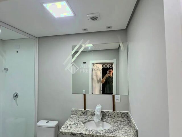 Imagem 10: Apartamento 2 Dormitorios Reformado
