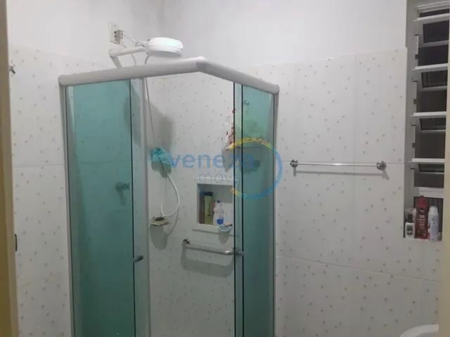 Imagem 5: Apartamento com 2 Quartos À Venda por R$ 185000.00, 81.07 M2 - Centro - Londrina/Pr