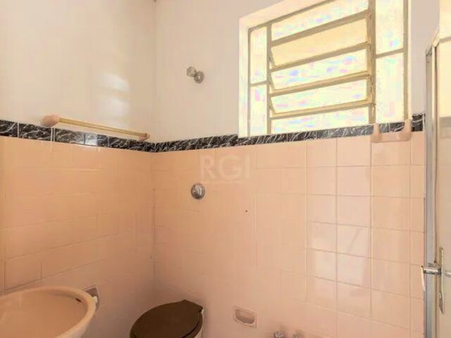 Imagem 7: Casa para Venda - 220M², 3 Dormitórios, Sendo 2 Suites, 2 Vagas - Coronel Aparício