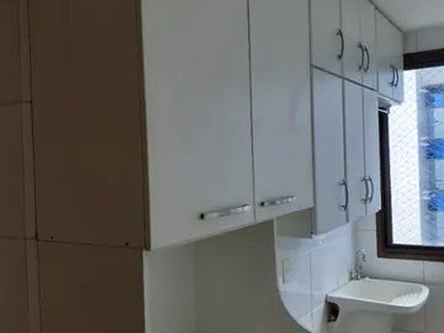 Imagem 3: Apartamento de Canto, Muito Bem Dimensionado, 4Q, Nascente, Vazado, na 305 do Sudoeste