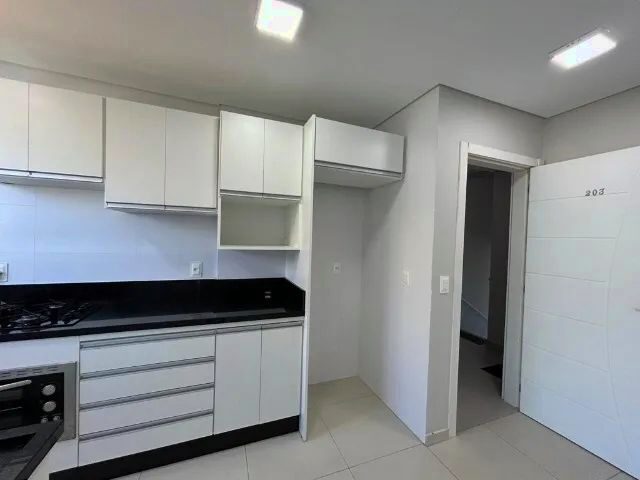 Imagem 12: Locação Anual - Apartamento de 2 Suites em Jurerê