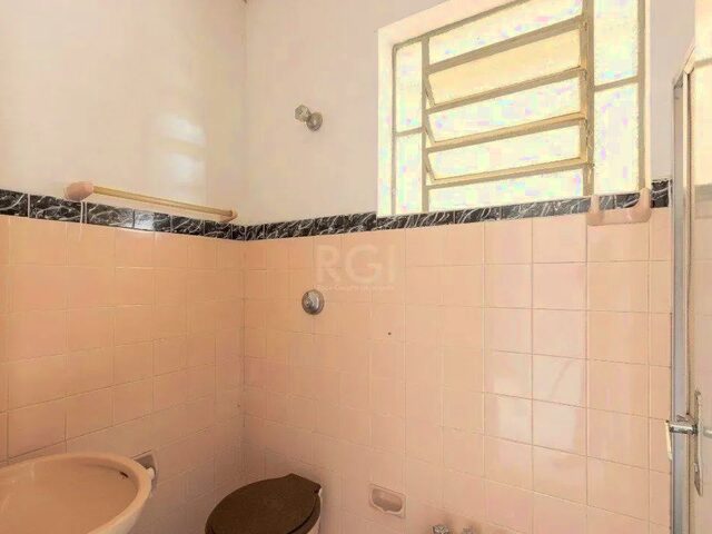 Imagem 9: Casa para Venda - 220M², 3 Dormitórios, Sendo 2 Suites, 2 Vagas - Coronel Aparício