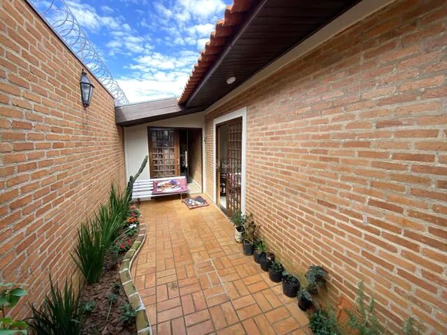 Imagem 14: Casa Semimobiliada, com Piscina, À Venda na Vl. Agari em Apucarana (Próx. Ao Colégio