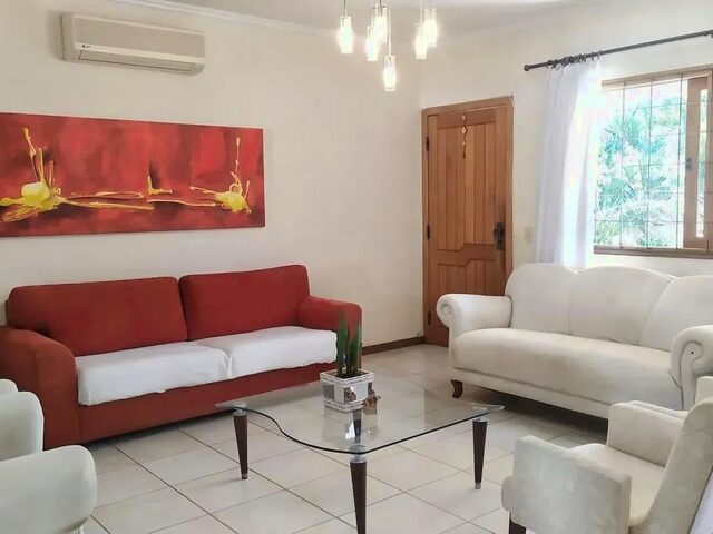 Imagem 11: Casa para Venda em Florianópolis, Trindade, 4 Dormitórios, 2 Suítes, 5 Banheiros, 4