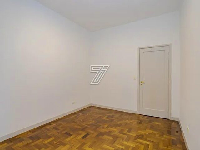 Imagem 14: Apartamento no Centro de Curitiba. Edifício Silva Lopes. Localizado em Ótima Região