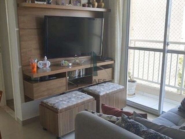 Imagem: O apartamento possui 2 Dormitórios, 1 Suíte, 2 Banheiros,
