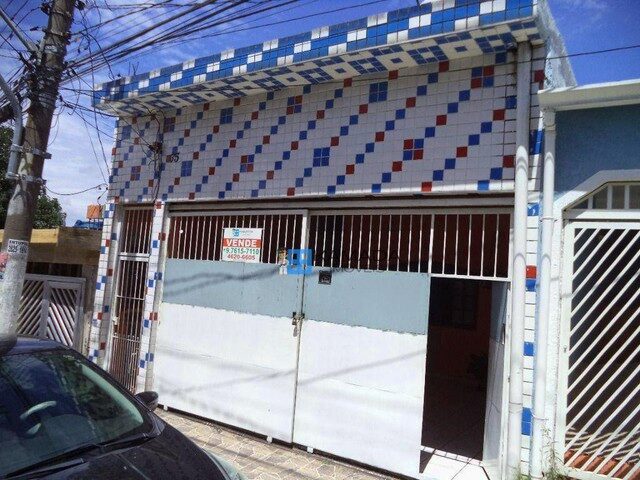 Imagem: A casa possui 1 Dormitório, 1 Banheiro, 2 Vagas na