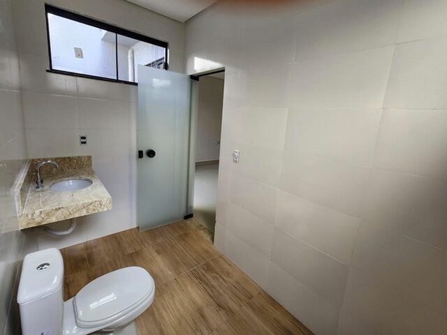 Imagem 8: Casa de Rua - Casa 3 Quartos, Sendo 1 Suíte