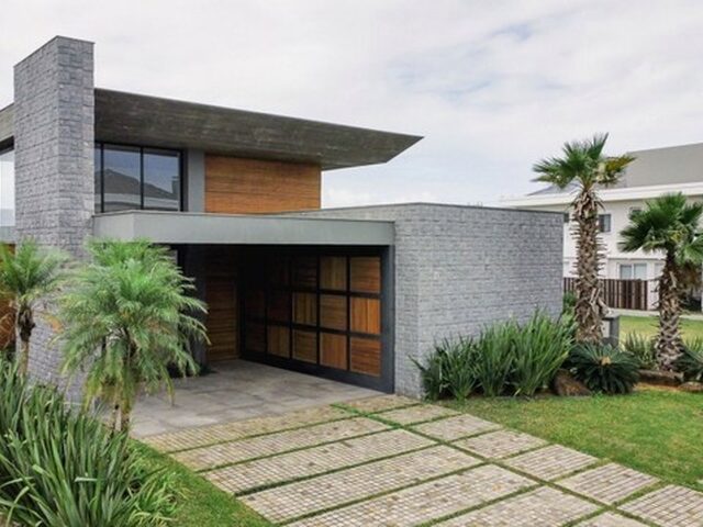 Imagem 1: Torres - Casa Padrão - Centro