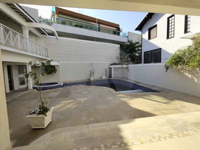 Imagem 5: Imobiliária Agatê Imóveis Vende Magnífica Residência Triplex com 502M² Em