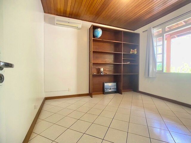 Imagem 3: Oportunidade Casa Mobiliada 5 Dorm Trindade