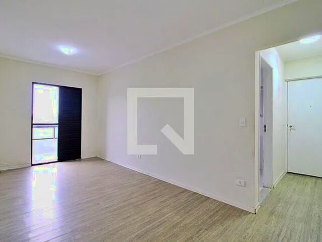 Imagem: O apartamento possui 2 Dormitórios, 1 Banheiro, 1 Vaga na