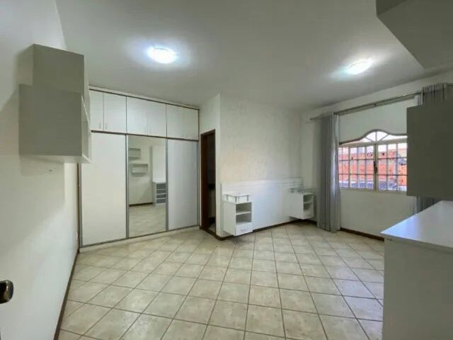 Imagem 6: Vendo Ou Alugo Excelente Casa com 5 Quartos, Qne 32 Taguatinga!