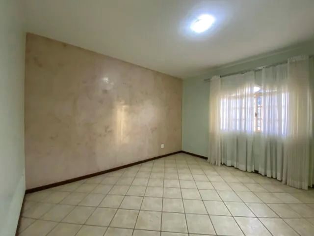 Imagem 7: Vendo Ou Alugo Excelente Casa com 5 Quartos, Qne 32 Taguatinga!