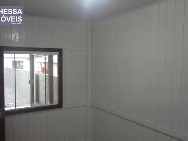 Imagem 9: Casa com 2 Dormitórios, para Alugar, no Bairro Espinheiros em Itajaí-Sc